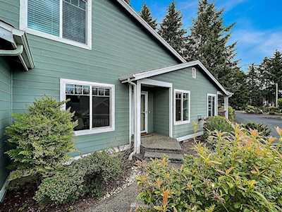 91 E Soderberg Rd #E14 Allyn, WA 98524