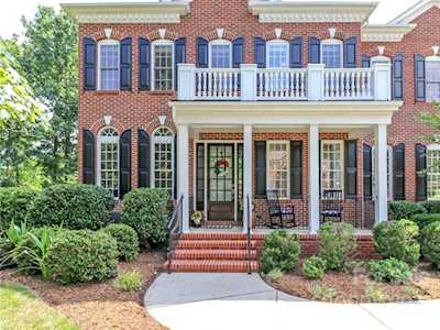 9832 Adison Gray Ln Charlotte, NC 28270