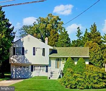 9 Glenwood Rd Lumberton, NJ 08048