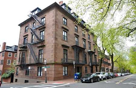 42 Mt Vernon St #3C Boston, MA 02108