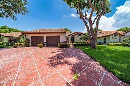6063 Waldwick Circle Delray Beach, FL 33484