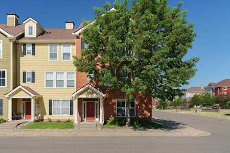10264 Bleeker Street Woodbury, MN 55129