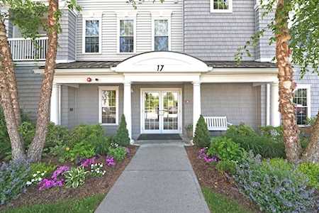 17 Morgan Dr #209 Natick, MA 01760