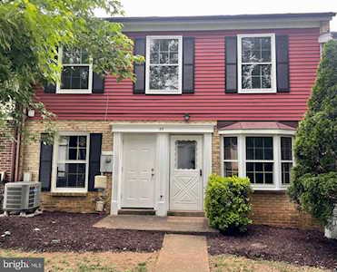 44 Hancock Place NE Leesburg, VA 20176