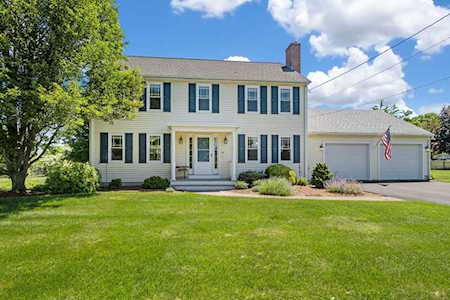 32 Shannon Way North Attleboro, MA 02760