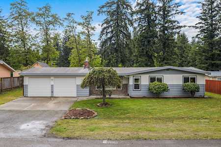 4251 328th Place SE Fall City, WA 98024