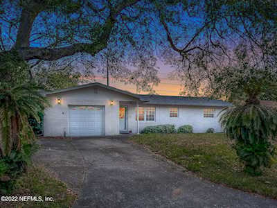 2002 Grove St Jacksonville Beach, FL 32250