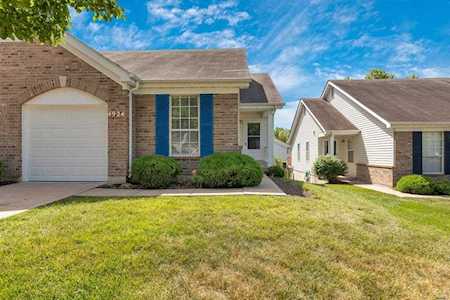 4924 Hurstborough Ct Hazelwood, MO 63042