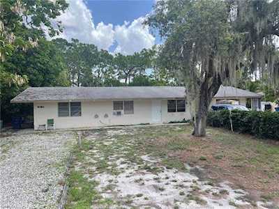 4080 Rita Ln Bonita Springs, FL 34134