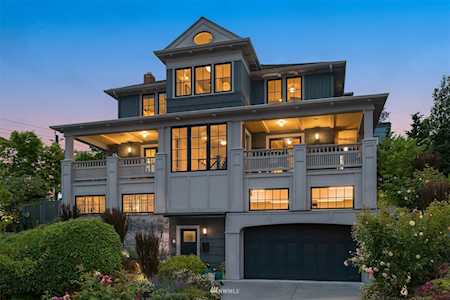1107 4th Ave N Seattle, WA 98109