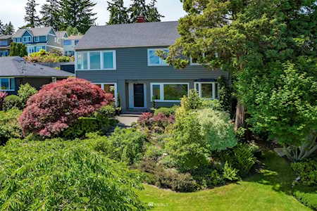 6825 51st Ave NE Seattle, WA 98115