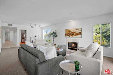 11806 Avon Way Los Angeles, CA 90066