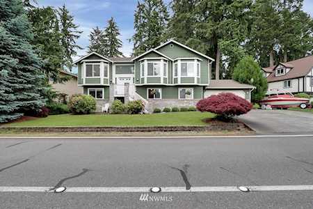 2829 206th Avenue Ct E Lake Tapps, WA 98391