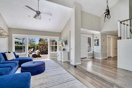 1153 Cerro Largo Drive Solana Beach, CA 92075