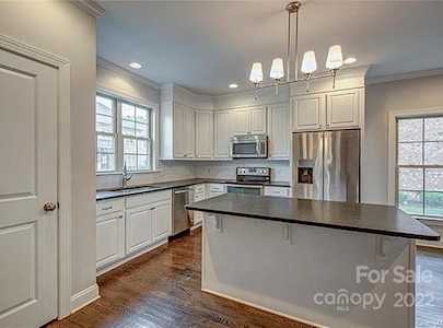 1060 Belmont Village Dr Belmont, NC 28012