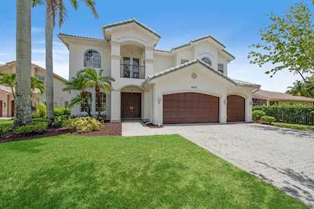 8902 Woodgrove Ridge Court Boynton Beach, FL 33473