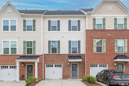 806 Suffield Way Cary, NC 27519