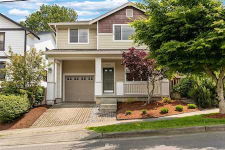 5640 30th Ave SW Seattle, WA 98126