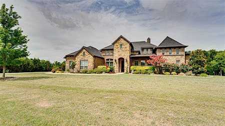 240 Mckinley Circle Waxahachie, TX 75167