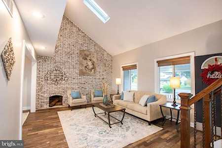 6 Lenape Dr Pennsville, NJ 08070