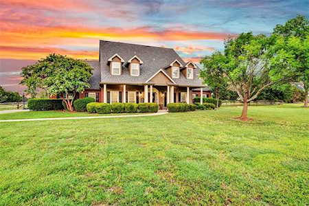 121 Estelle Lane Lucas, TX 75002