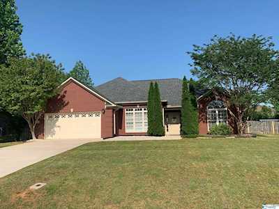 119 Archered Way New Market, AL 35761