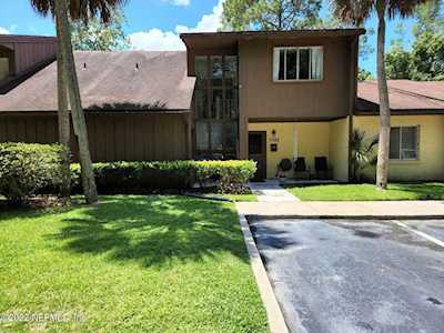 7092 Cypress Cove Rd Jacksonville, FL 32244