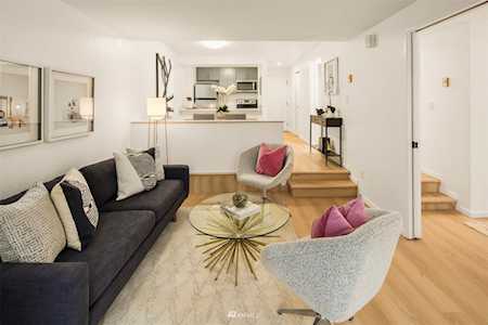 9484 Redmond-Woodinville Rd NE #C206 Redmond, WA 98052