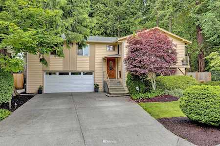 16744 NE 28th St Bellevue, WA 98008