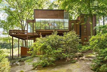 26 Dewey Rd Lexington, MA 02420