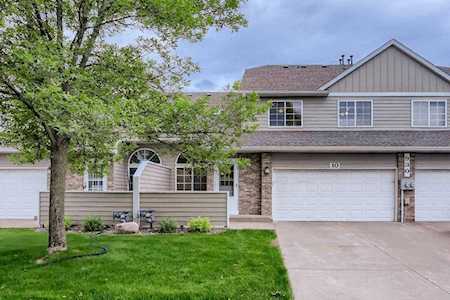 930 106th Lane NW #10 Coon Rapids, MN 55433