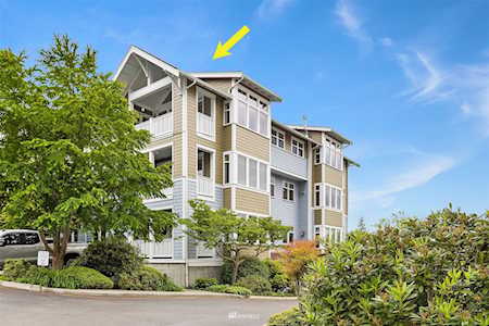 120 Hall Brothers Loop #302 Bainbridge Island, WA 98110