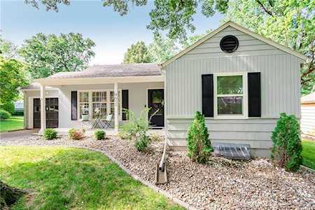 4612 W 60th Terrace Fairway, KS 66205