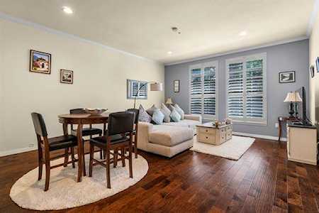 2305 Worthington Street #101 Dallas, TX 75204
