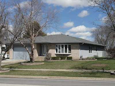 1059 S Salem Dr Schaumburg, IL 60193