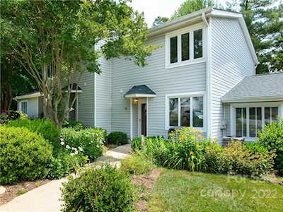 43 Hollybrook Dr Asheville, NC 28803