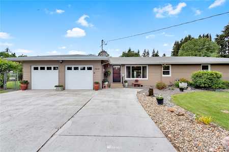 10418 66th Ave E Puyallup, WA 98373