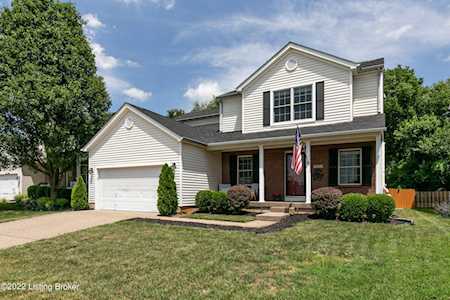 4501 Fallen Apple Ln Louisville, KY 40218