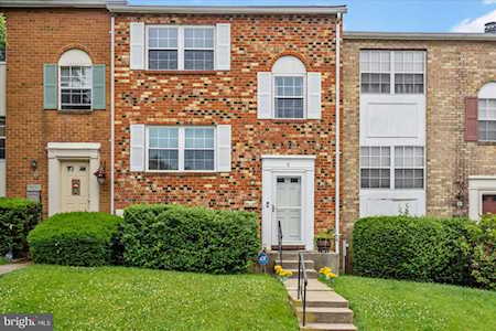 8 Warwick Mill Ct Cockeysville, MD 21030