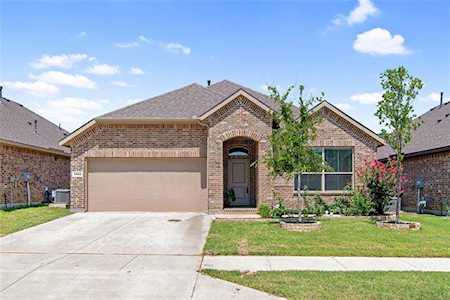 5828 Stream Drive Fort Worth, TX 76137