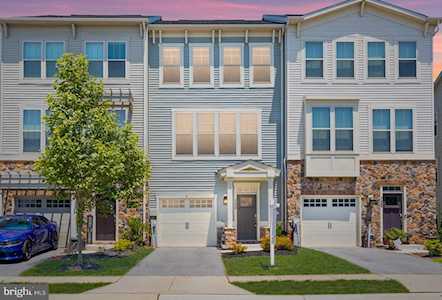 730 Rollins Ln Glen Burnie, MD 21060