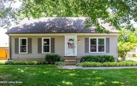 3720 Longview Rd Louisville, KY 40299