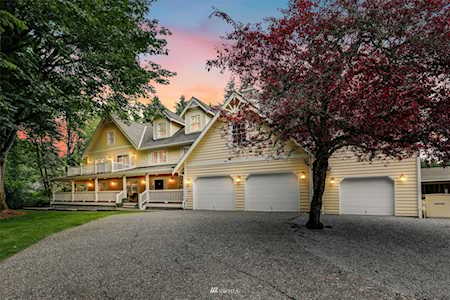19626 148th Ave NE Woodinville, WA 98072