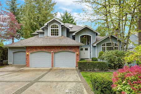 2716 226th Ave NE Sammamish, WA 98074