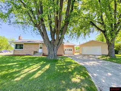 502 SE 5th Ave Arlington, MN 55307