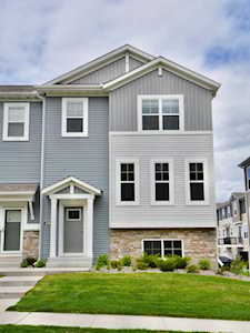 2201 Gateway Hill Road N North Saint Paul, MN 55109
