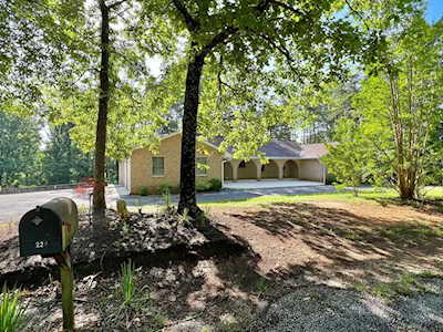 224 S Oakwood Troutville, VA 24175