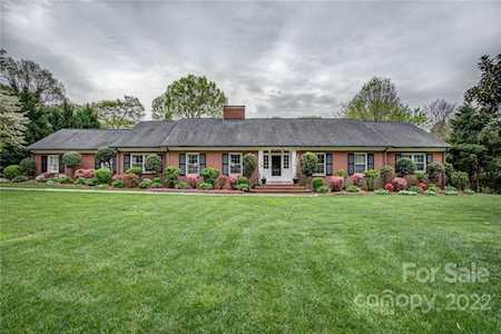 1303 Fairfield Dr Gastonia, NC 28054