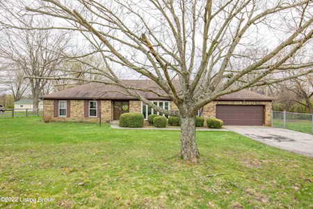 815 Mulberry Pike Eminence, KY 40019