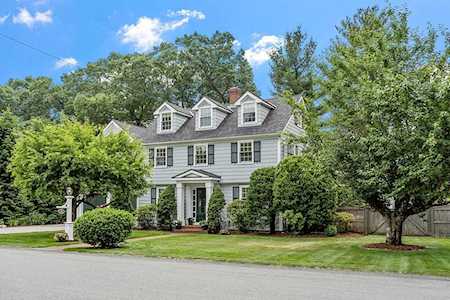 16 Cedar Rd Andover, MA 01810